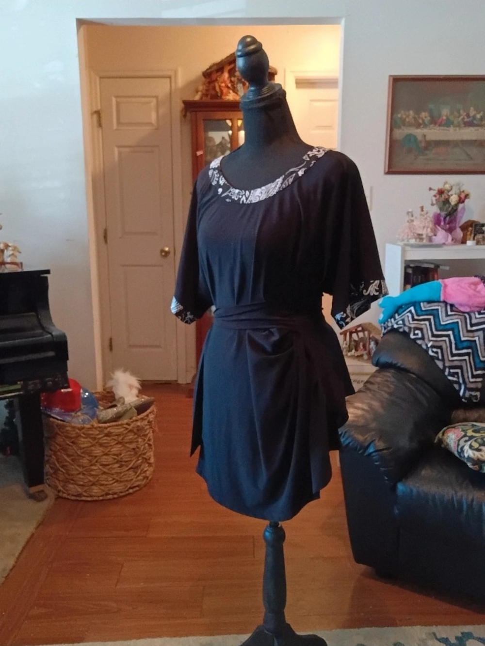 VIP Black Tunic Top with Contrast Trim 18/20
